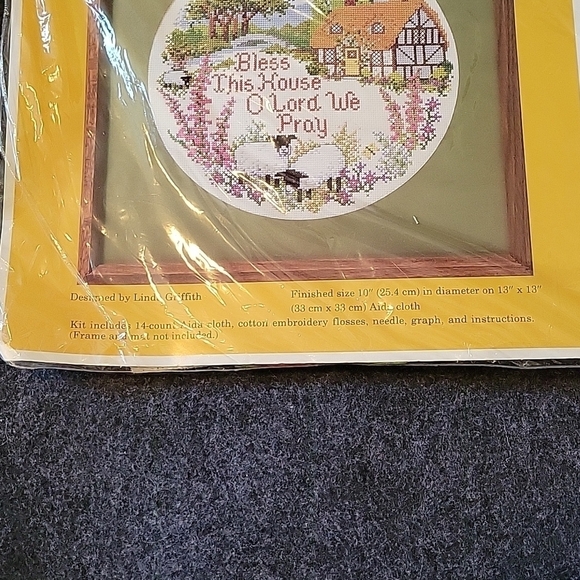 🌴3/$15🌴 Vintage Creative Circle 0616 BLESS THIS HOUSE Cross Stitch Sealed - Picture 3 of 5